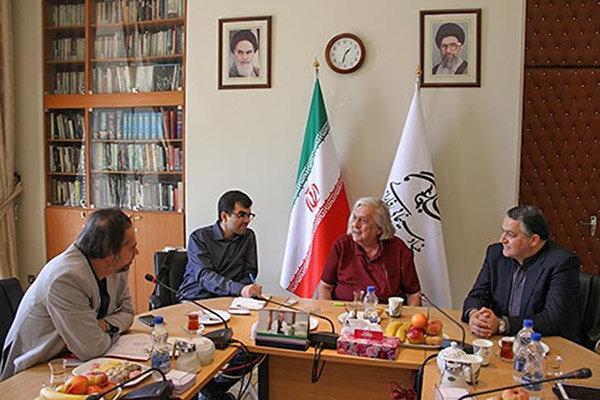 نسل جوان ایرانی مرا به وجد آورد، در اینترنت زندگی می کنم